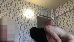 《台湾情侣泄密》大叔周末重金约炮出来兼职赚零花钱的学生妹