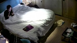 安防酒店偷拍精品作者强推 谁家女朋友被抱起来操对白清晰，叫床真好听