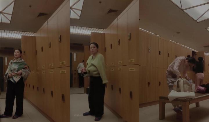 【少女时代】 ️潜入洗浴中心更衣室偷拍两个极品身材颜值的美女换了泳衣后别