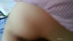 公司团建小伙下药迷翻美女同事 玩了一下她的B 怕坐牢没敢操