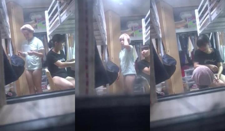 坑闺蜜系列学生宿舍商场更衣室偷拍室友换衣服私密生活