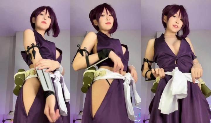 高颜值身材火辣御姐Coser『meriolchan』OF露脸大尺度私拍 
