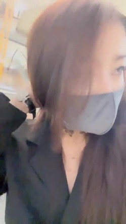 宝马车主【流过眼泪的眼睛】野外跳蛋~车里喷水~诱惑技师 截图2