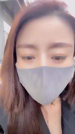 宝马车主【流过眼泪的眼睛】野外跳蛋~车里喷水~诱惑技师 截图16
