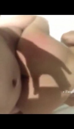 最新终究母狗反差婊淫妻性爱流出 ️尺度惊人 ️解锁所有玩法 完美展现女人骚浪贱的天性 截图7